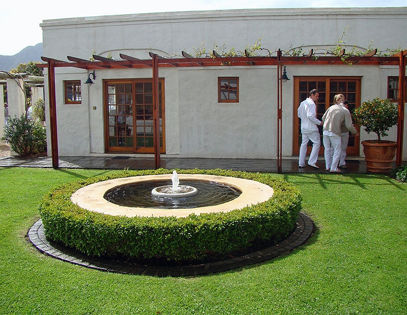 wine2.jpg - More views of the winery