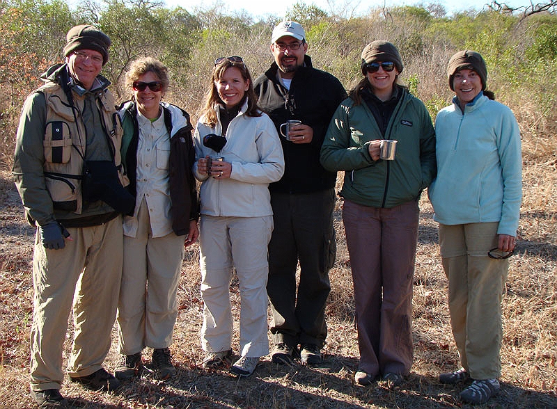 lhgang1.jpg - Mitch, Bert, Tonya, John, Jessica, and Olivia enjoy Sunrisers on a chilly morning drive.