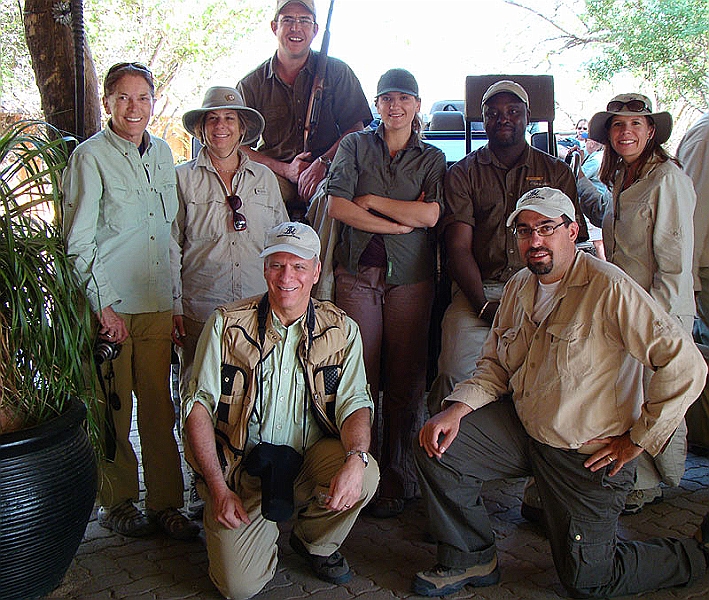 lhgang2.jpg - The gang with Gary and Ronald after our final drive at Leopard Hills.