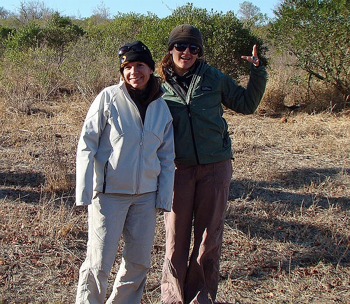 lhjess2.jpg - Tonya and Jess mug for the camera.