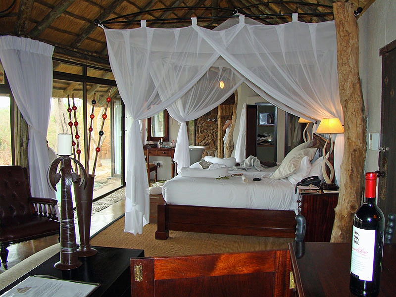 lhroom1.jpg - Our suite at Leopard Hills